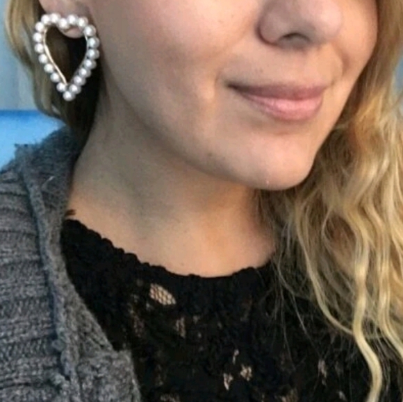 Gold Hoop heart earrings white faux pearl boho drop beaded coquette 💖2/$30 - Picture 15 of 16